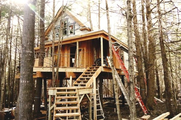Maine treehouse